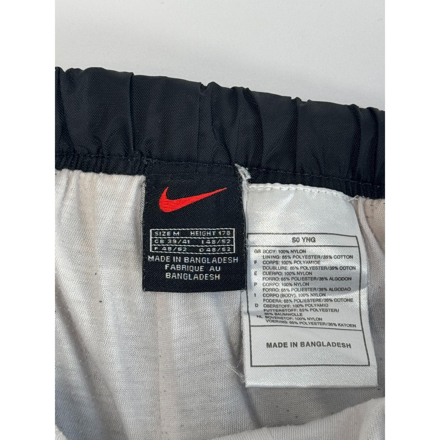 Vintage Nike Track Pants – Schwarz | Größe M